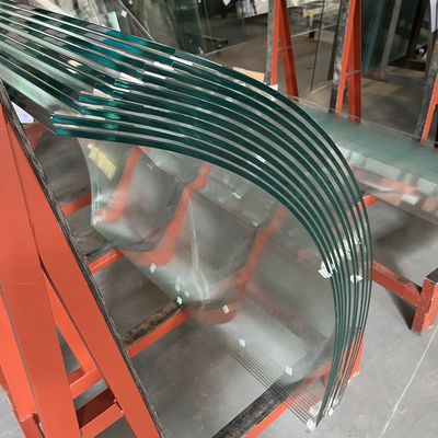 الزجاج المنحني المشدد مبنى الزجاج الساخن الحائط التقسيمي 3mm 4mm 5mm 6mm 8mm 9mm 10mm الزجاج المقاوم للسلالم / النافذة