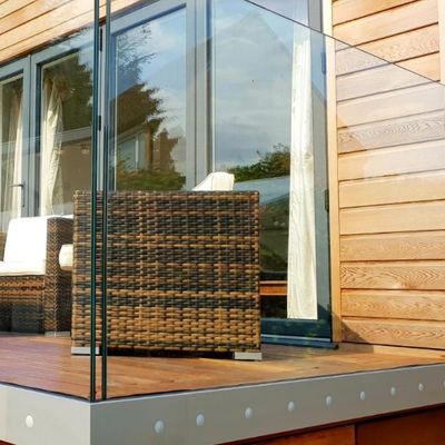 حواجز زجاجية بلا إطار 4+4mm 5+5mm 6+6mm 8+8mm الزجاج المشدد الحواجز الخارجية الحواجز الزجاجية بدون إطار الدرج الحاجز المخصص بسهولة